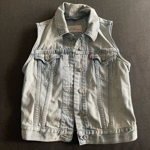 Levi’s Demin Vests
